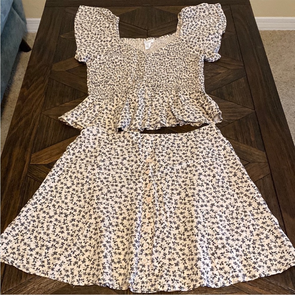 Japna Two Piece Cream Floral Peplum Top and Mini Skirt Set Sz L NWOT